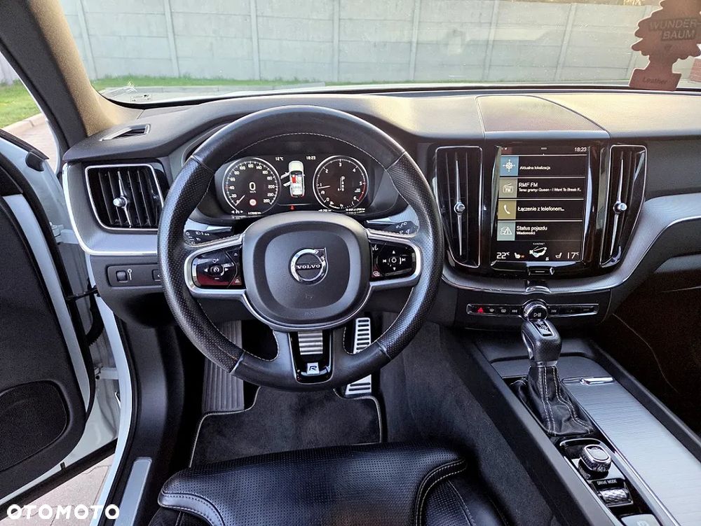 Volvo XC 60 D4 AWD R-Design - 8