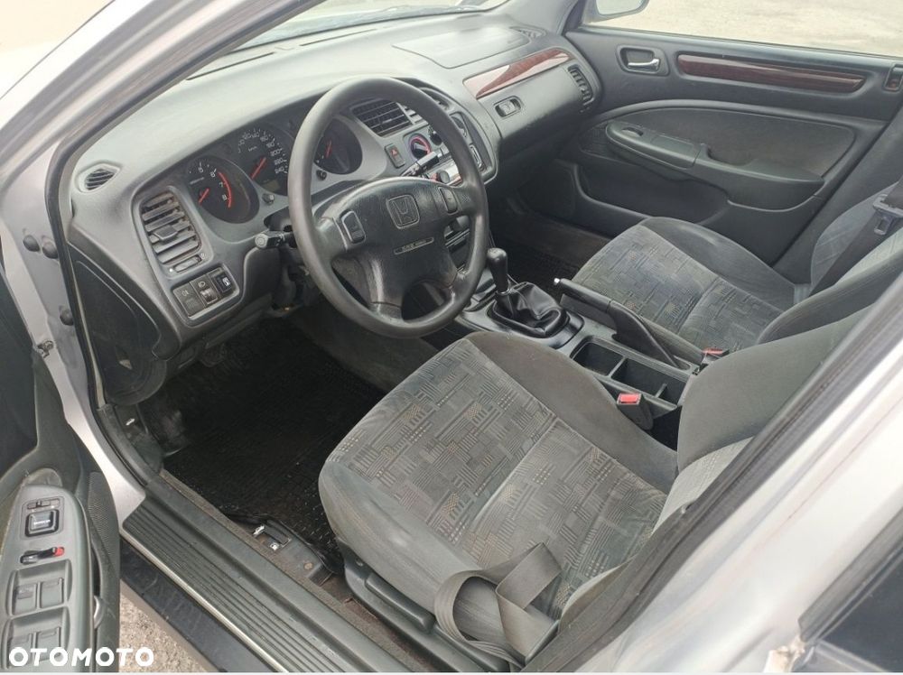 Honda Accord - 6