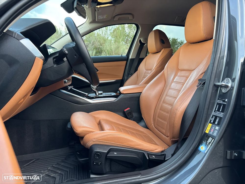 BMW 330 e Touring Line Sport Auto - 8