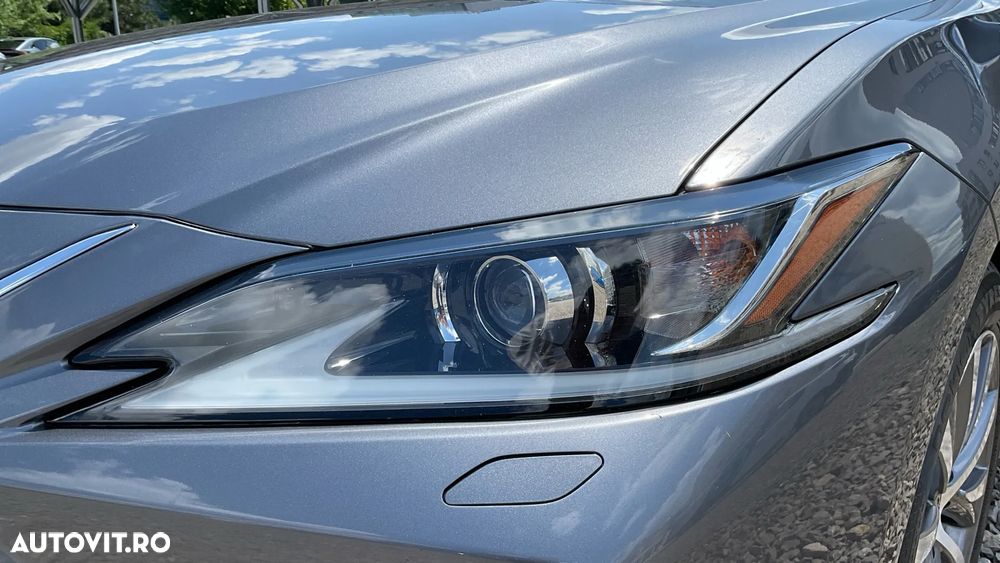 Lexus Seria ES 300h Executive - 25