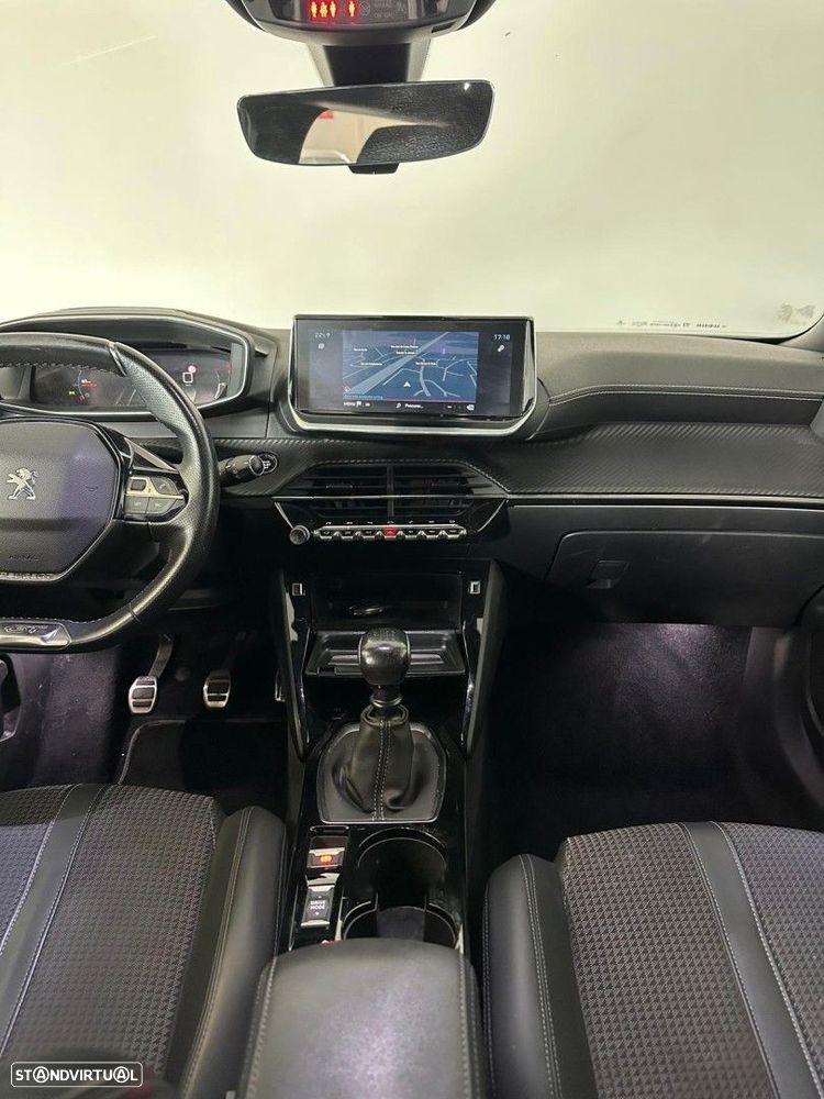 Peugeot 2008 1.2 PureTech GT Line - 8