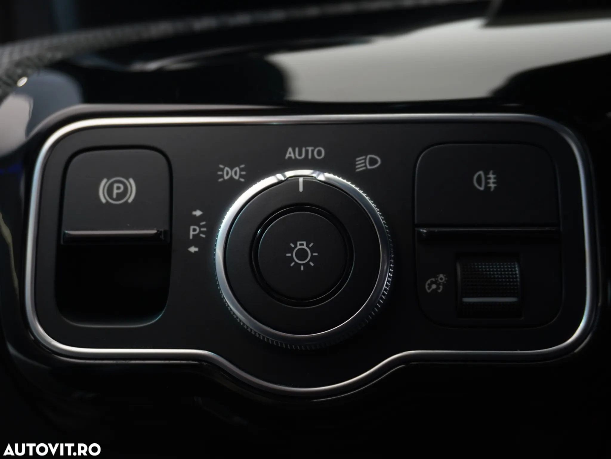 Mercedes-Benz CLA 180 d 7G-DCT - 24