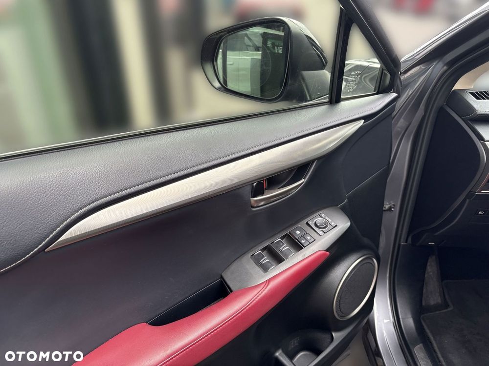 Lexus NX 300h F Impression AWD - 10