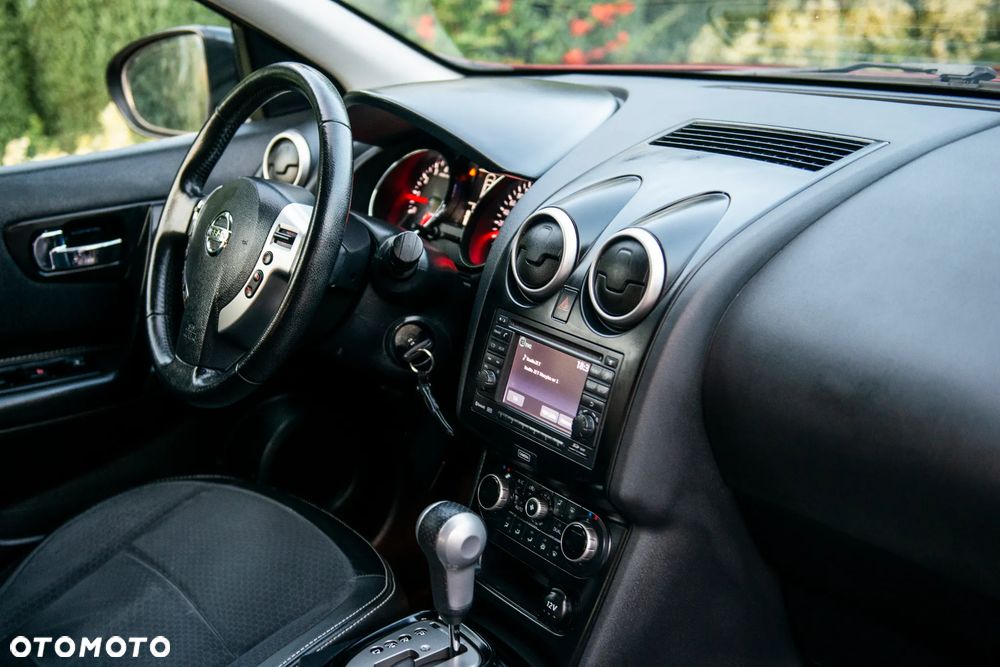 Nissan Qashqai 2.0 CVT tekna - 38