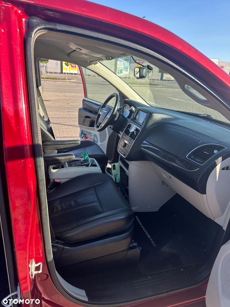 Chrysler Town & Country 3.6 Touring - 5