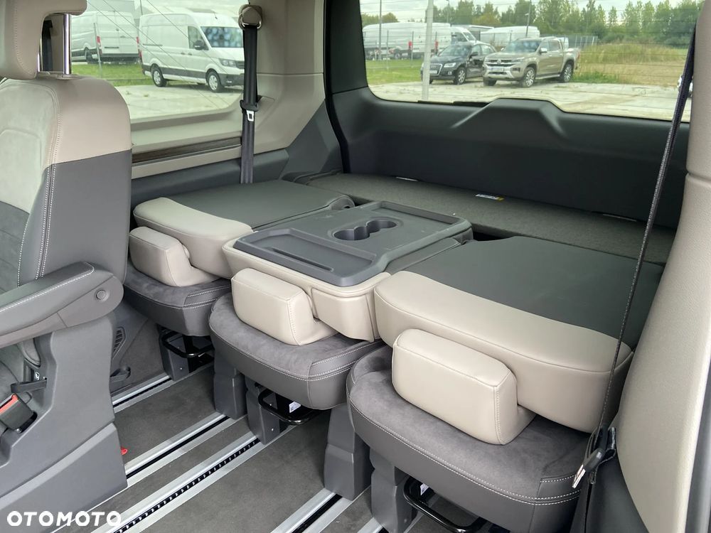 Volkswagen Multivan 2.0 TDI L1 Style DSG - 11