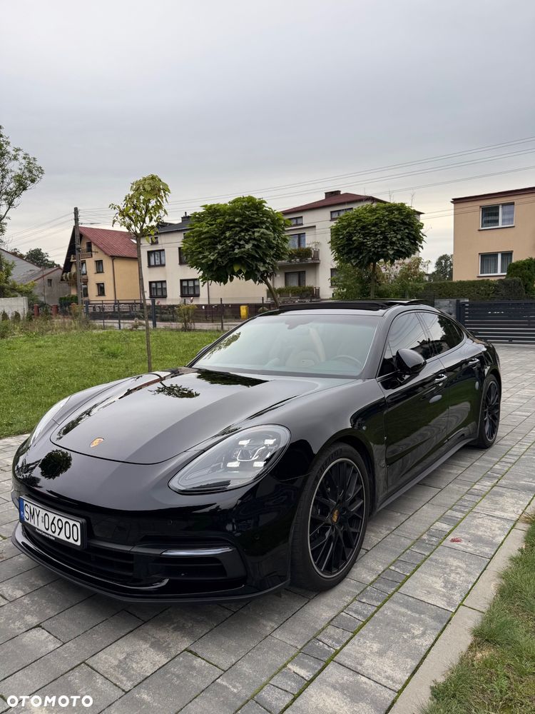 Porsche Panamera Standard - 13