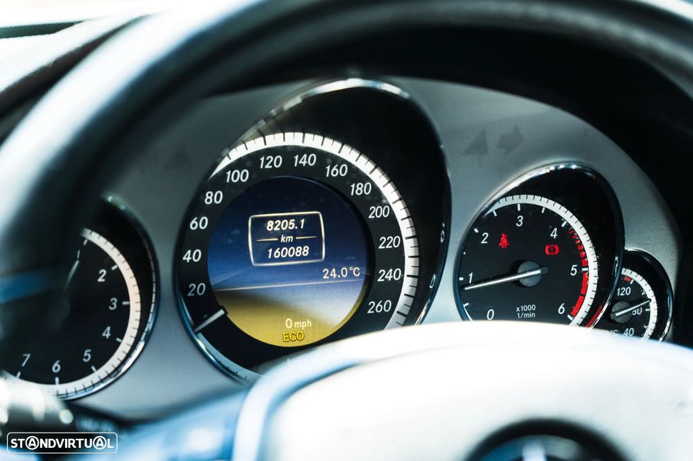 Mercedes-Benz E 220 - 11