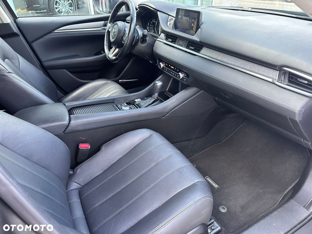Mazda 6 - 12