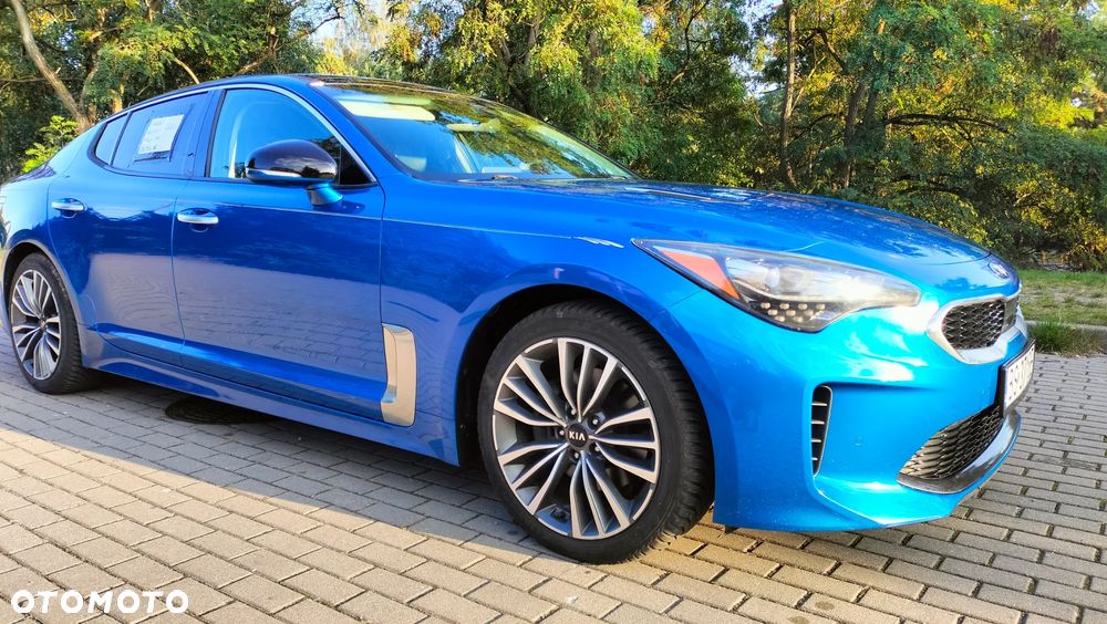 Kia Stinger - 11