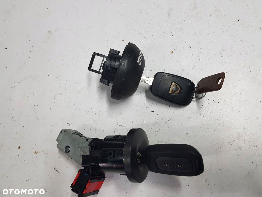 DACIA DOKKER LIFT 17-21r STACYJKA KLUCZYKI - 3