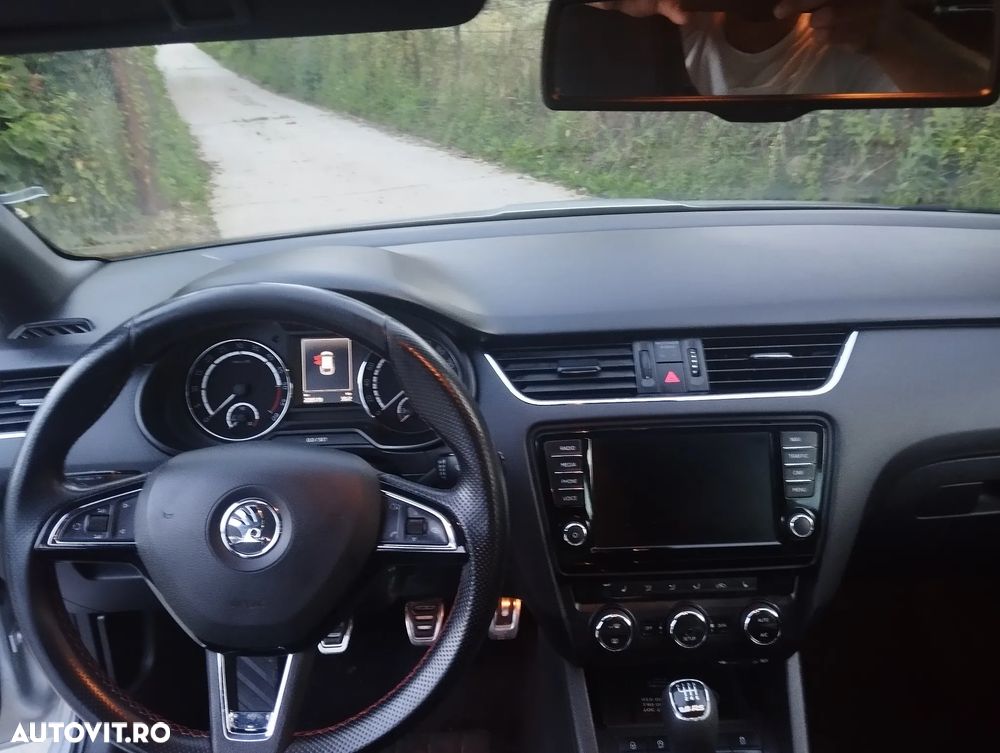 Skoda Octavia 2.0 TDI RS - 19