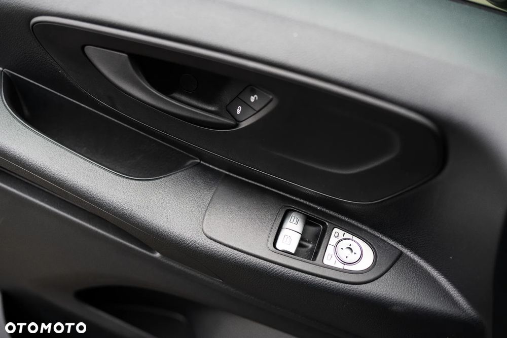 Mercedes-Benz Vito furgon - 12