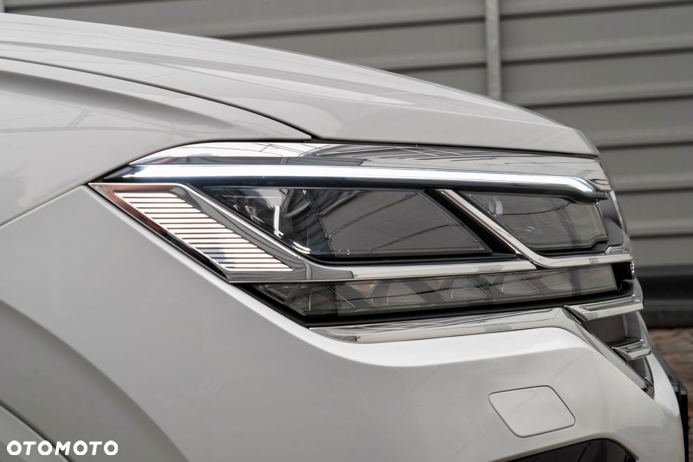 Volkswagen Touareg 3.0 V6 TFSI 4Motion R-Line - 8