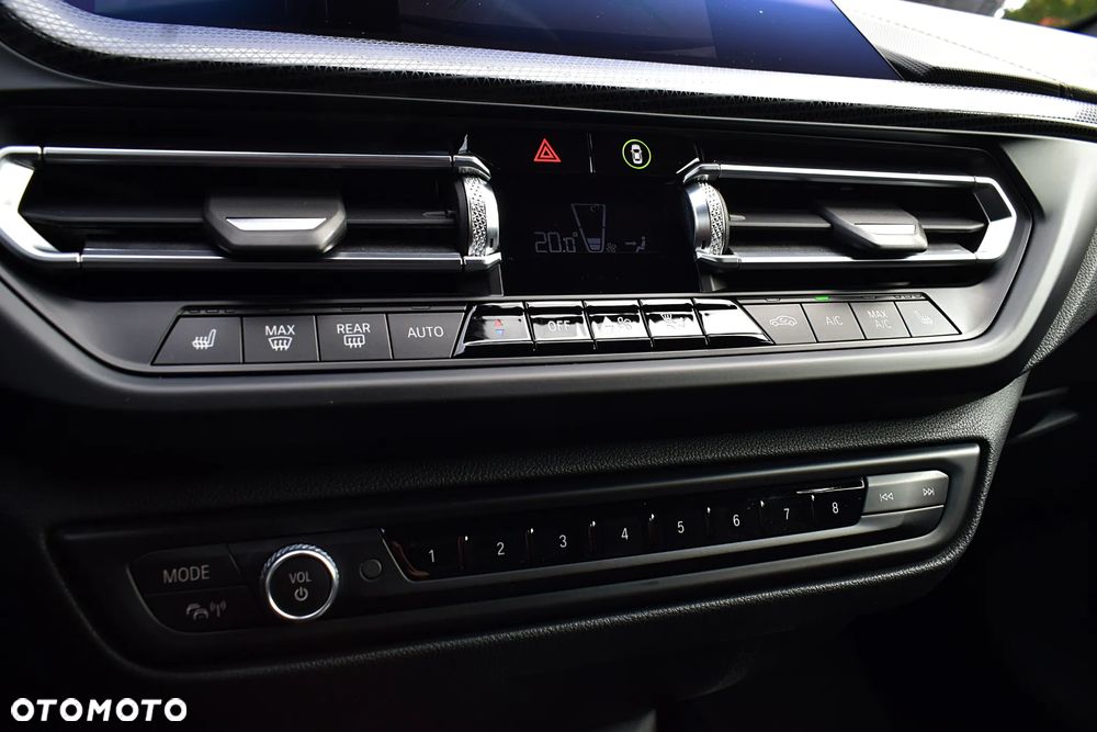 BMW Seria 2 218i M Sport - 14