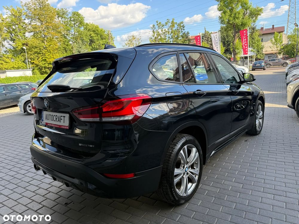 BMW X1 sDrive18i Sport Line - 29