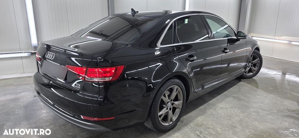 Audi A4 2.0 TDI S tronic quattro - 8
