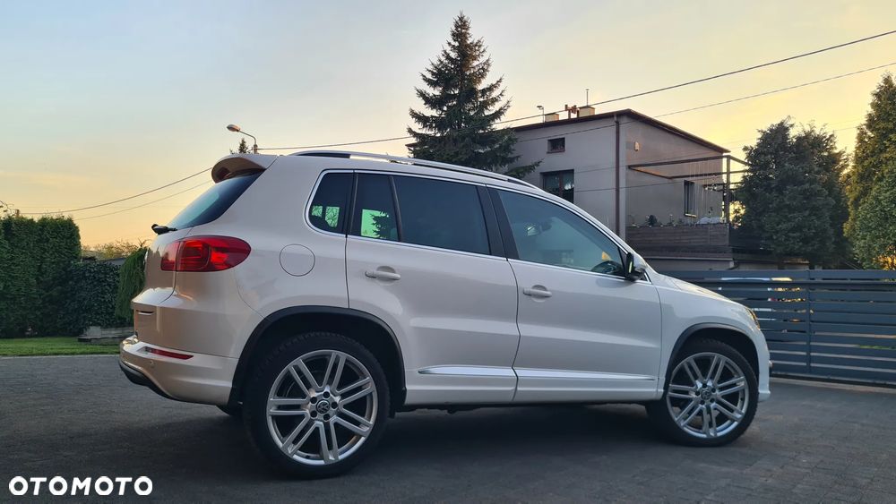 Volkswagen Tiguan 2.0 TDI R-Style - 16