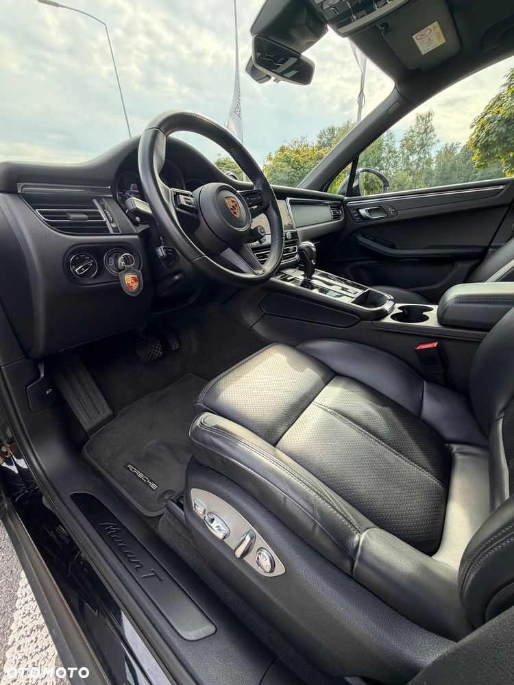 Porsche Macan T - 23