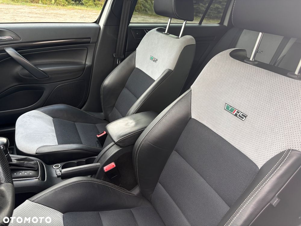 Skoda Octavia Combi 2.0 TDI CR DPF DSG RS - 9
