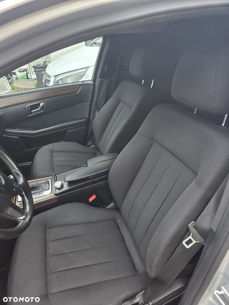 Mercedes-Benz Klasa E 250 CDI DPF BlueEFFICIENCY 7G-TRONIC Elegance - 11