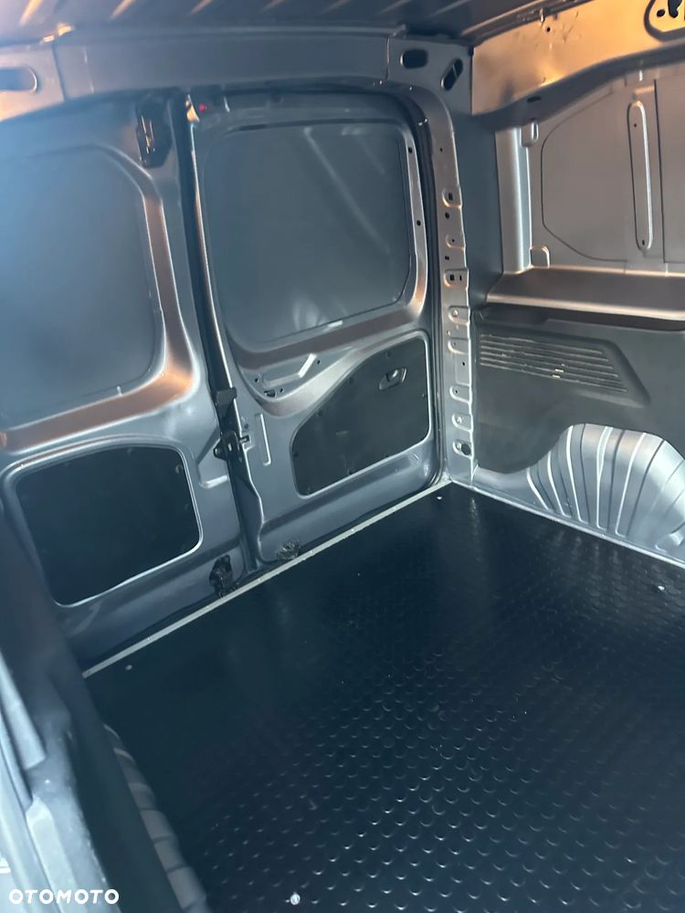 Citroën BERLNGO - 13