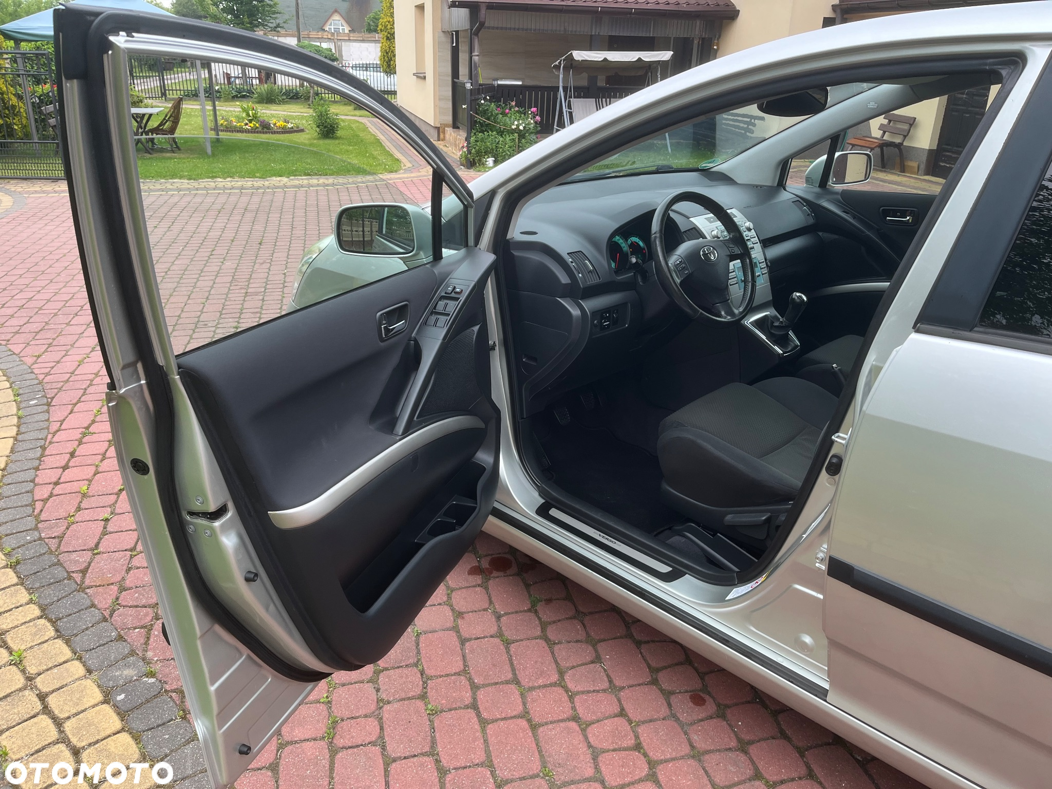 Toyota Corolla Verso 1.8 Sol + 7os - 9