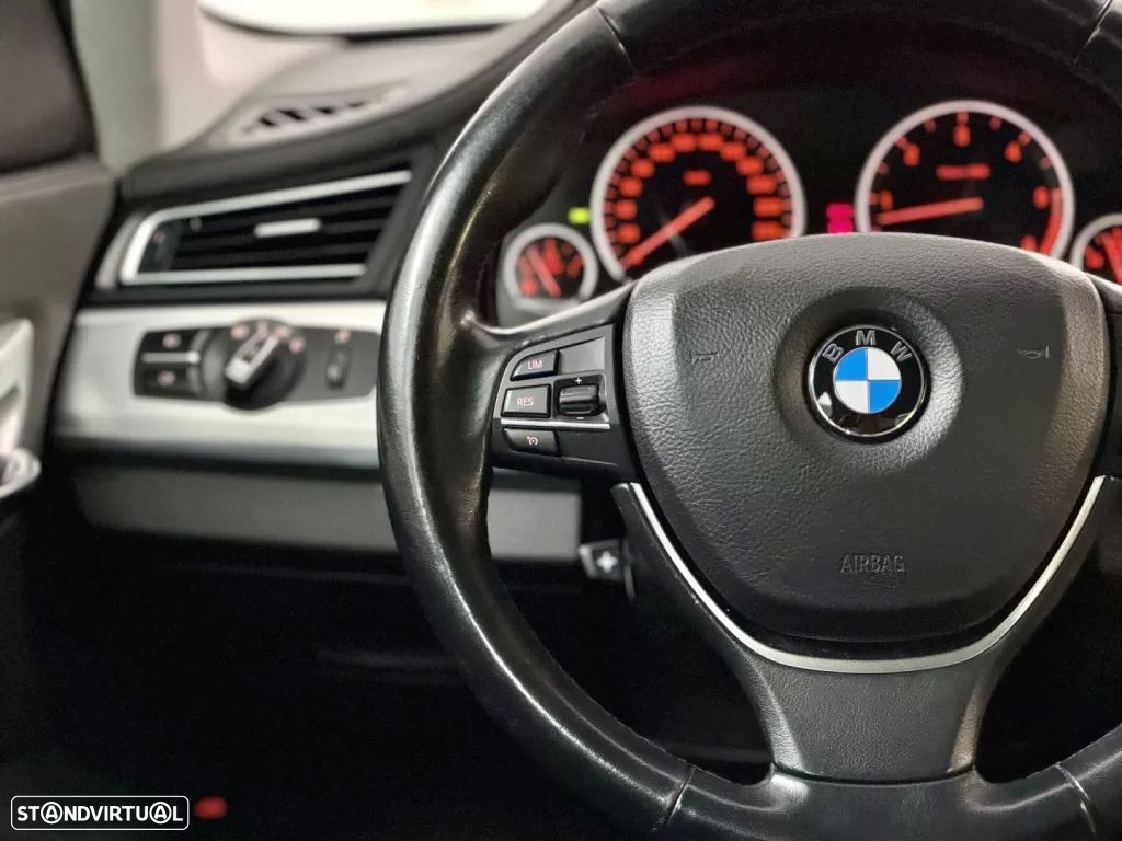 BMW 730 - 33