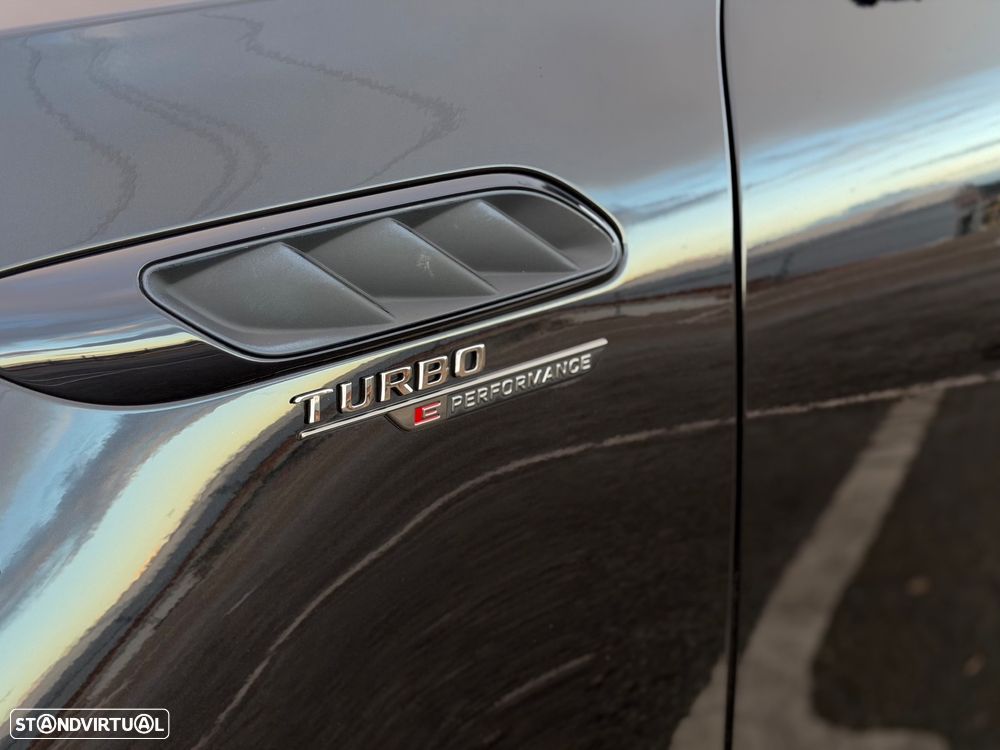 Mercedes-Benz C 63 AMG S E Performance 4Matic - 27