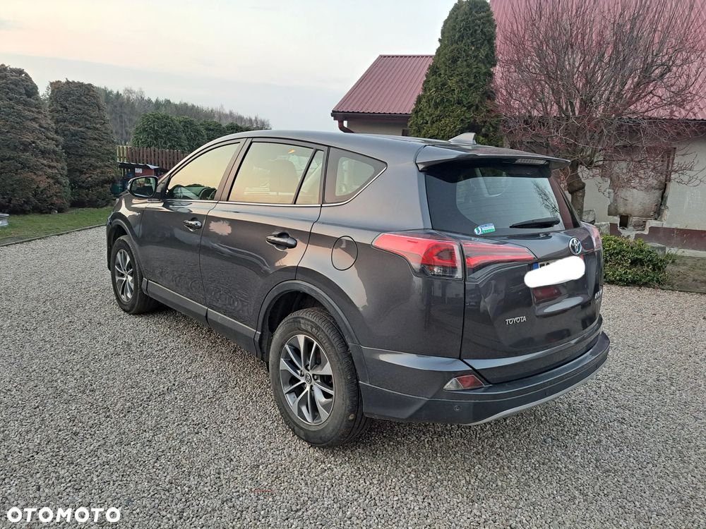 Toyota RAV4 - 2