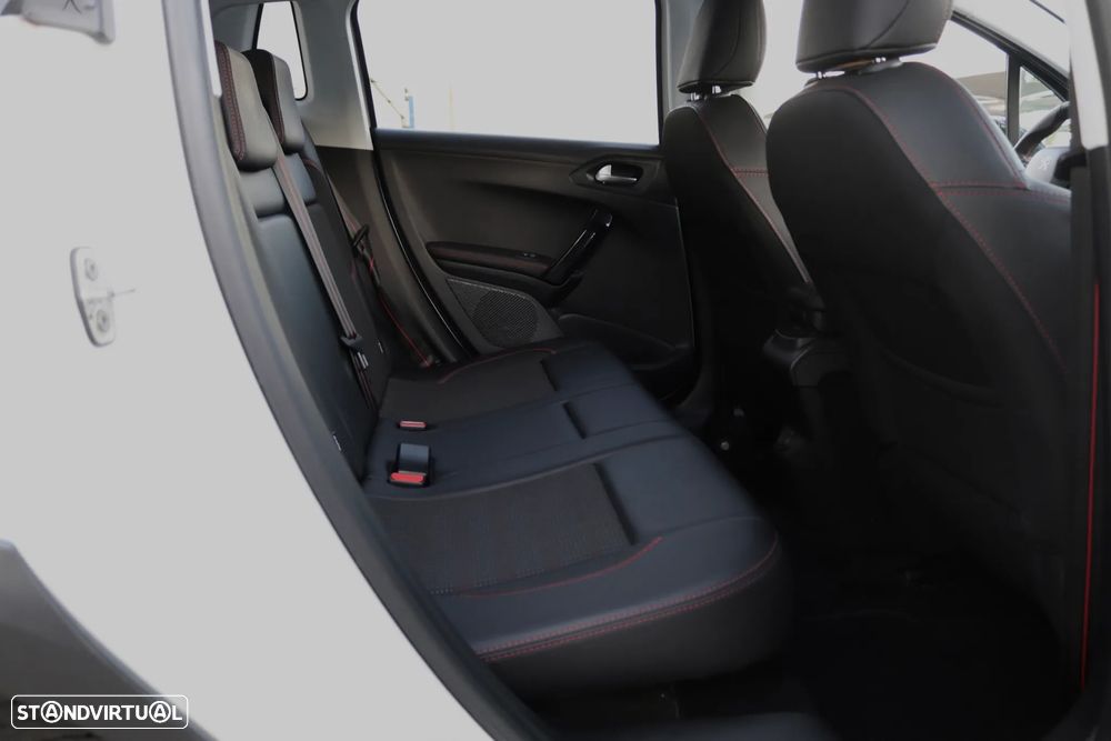 Peugeot 2008 1.2 PureTech GT Line - 52