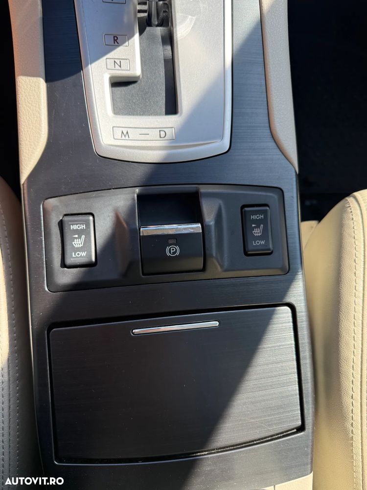 Subaru Legacy - 23