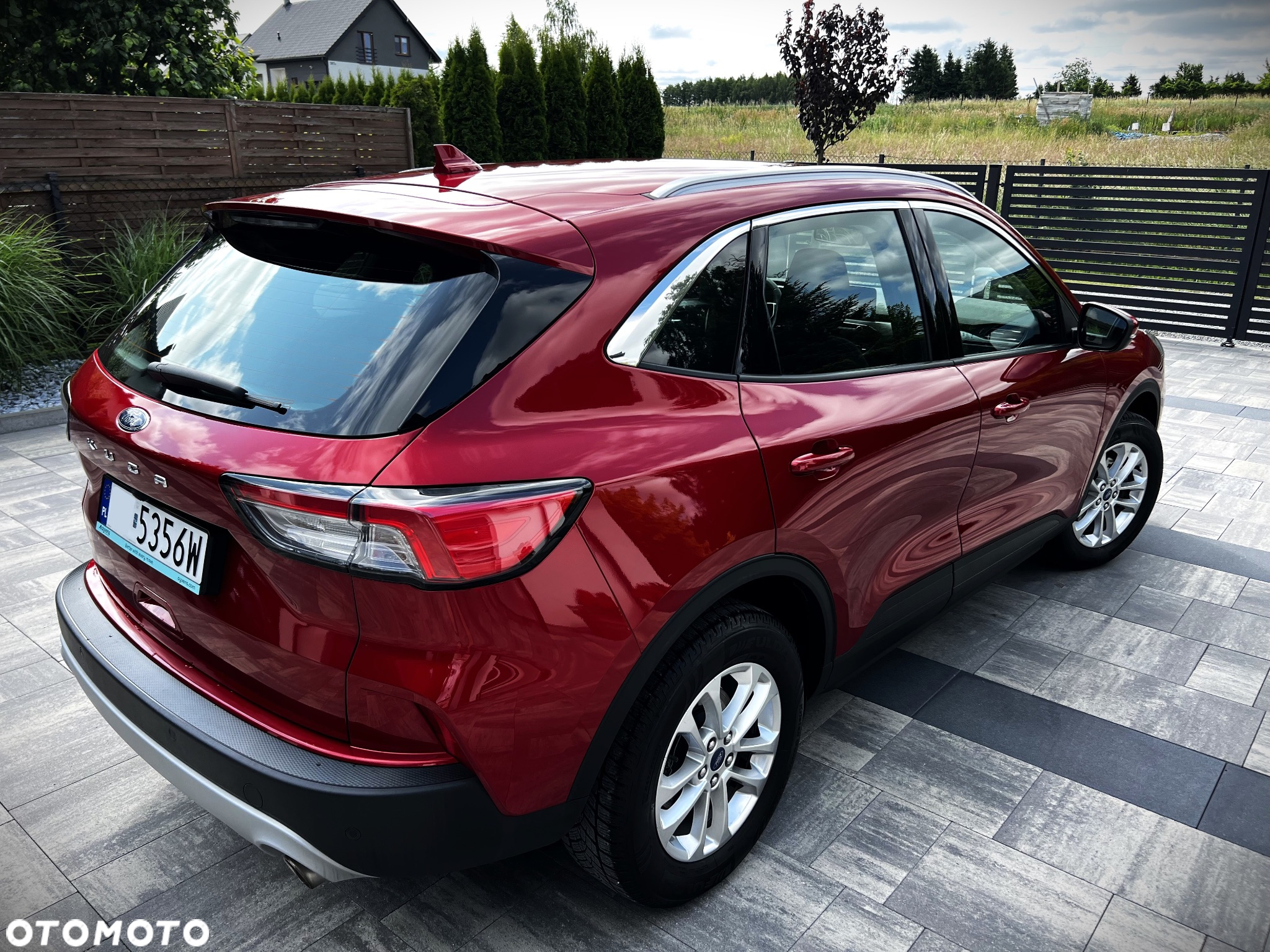 Ford Kuga 1.5 EcoBoost FWD Titanium - 6