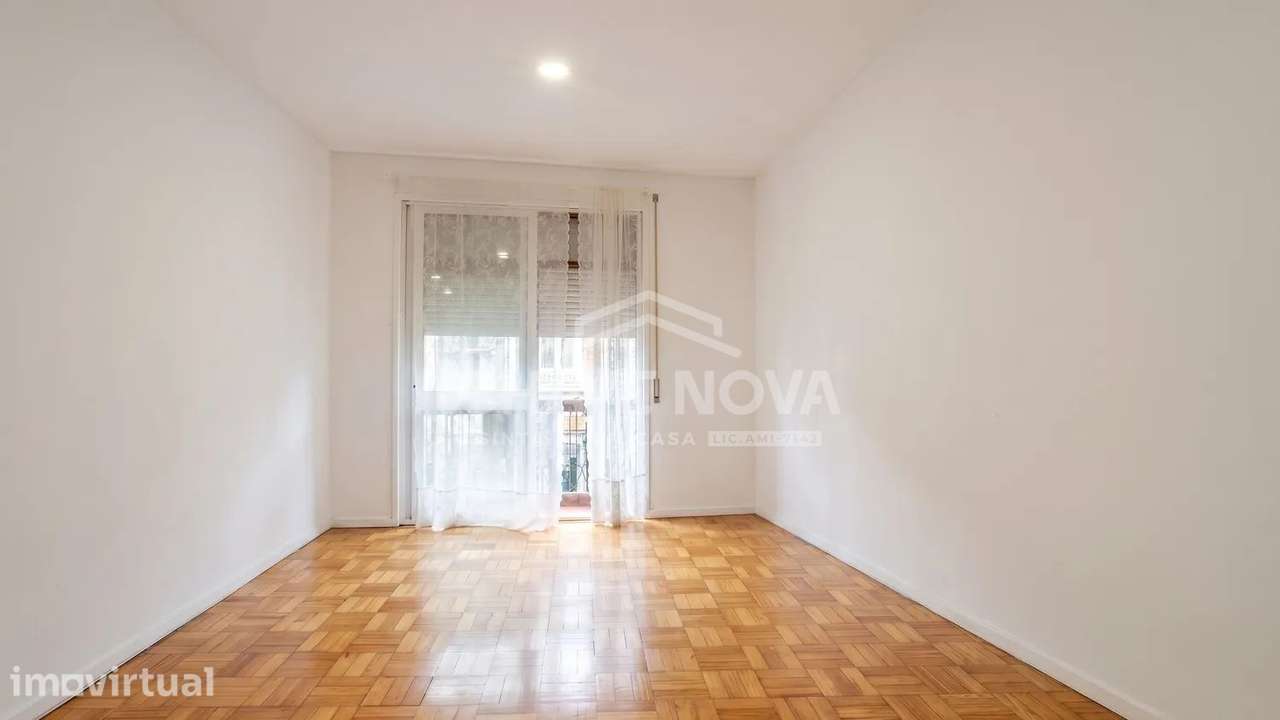 Apartamento T1 Renovado na Rua Antero de Quental, Porto - Grande imagem: 3/13