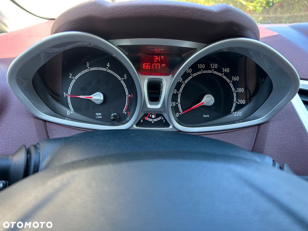 Ford Fiesta 1.25 Titanium - 14