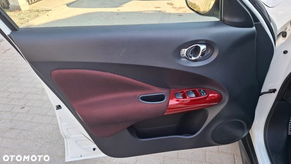 Nissan Juke 1.6 DIG-T Tekna - 13