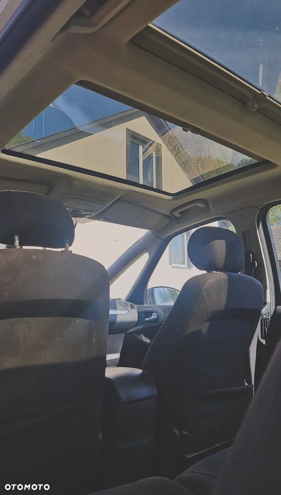 Ford S-Max - 8