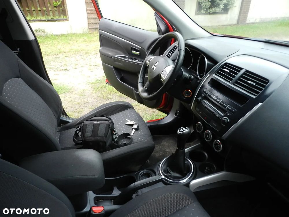 Mitsubishi ASX - 14