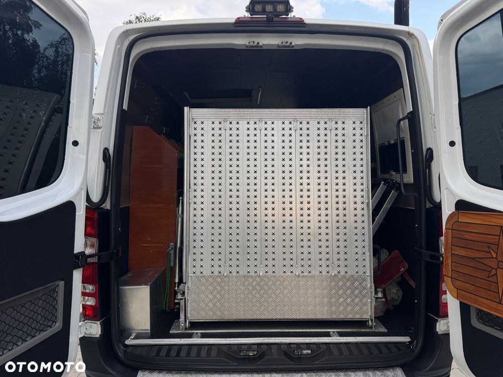 Mercedes-Benz SPRINTER - 17