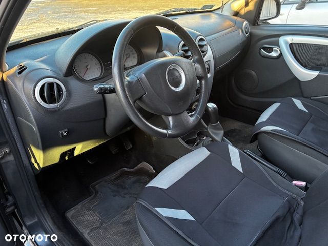 Dacia Sandero 1.6 Laureate - 10
