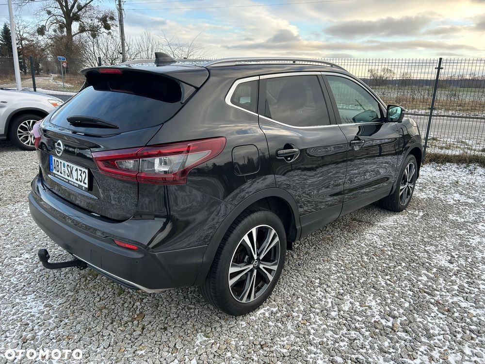 Nissan Qashqai 1.3 DIG-T DCT SHIRO - 3