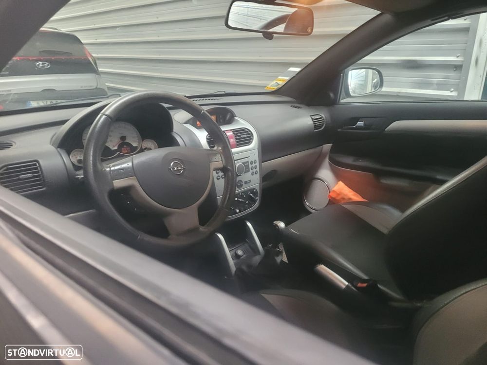 Opel Tigra TwinTop 1.3 CDTi - 2