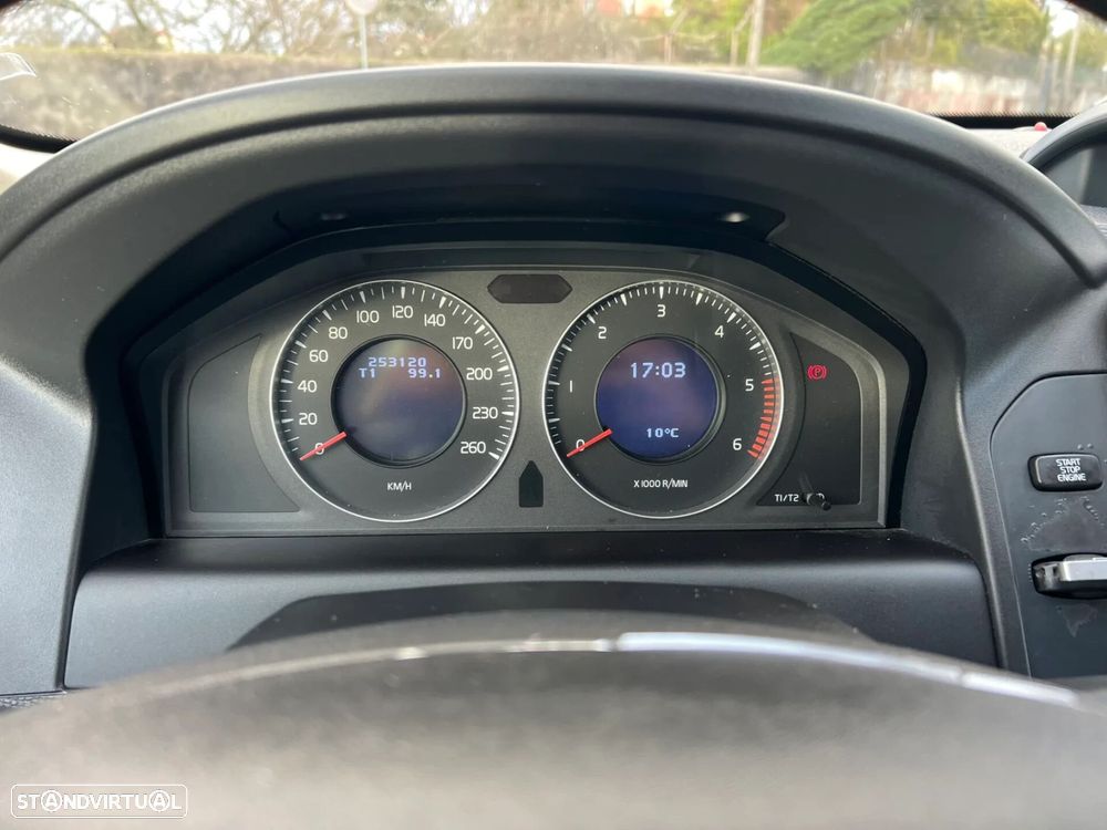 Volvo XC 60 - 18