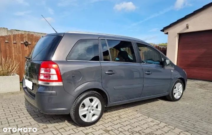 Opel Zafira - 13