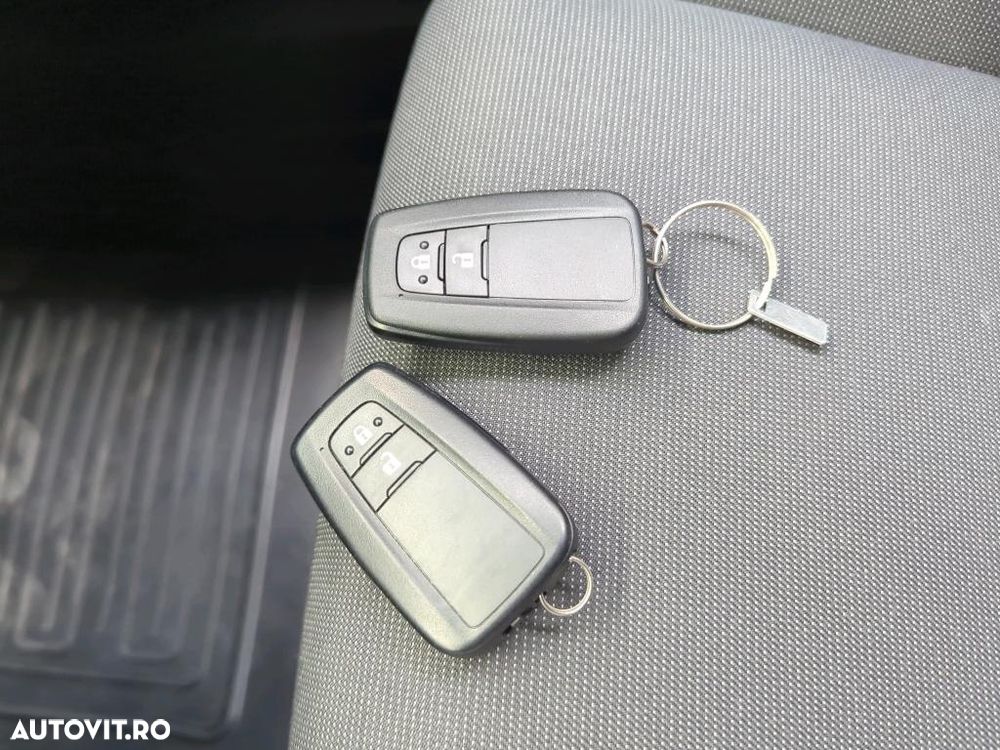 Toyota Corolla 1.8 HSD Dynamic - 20