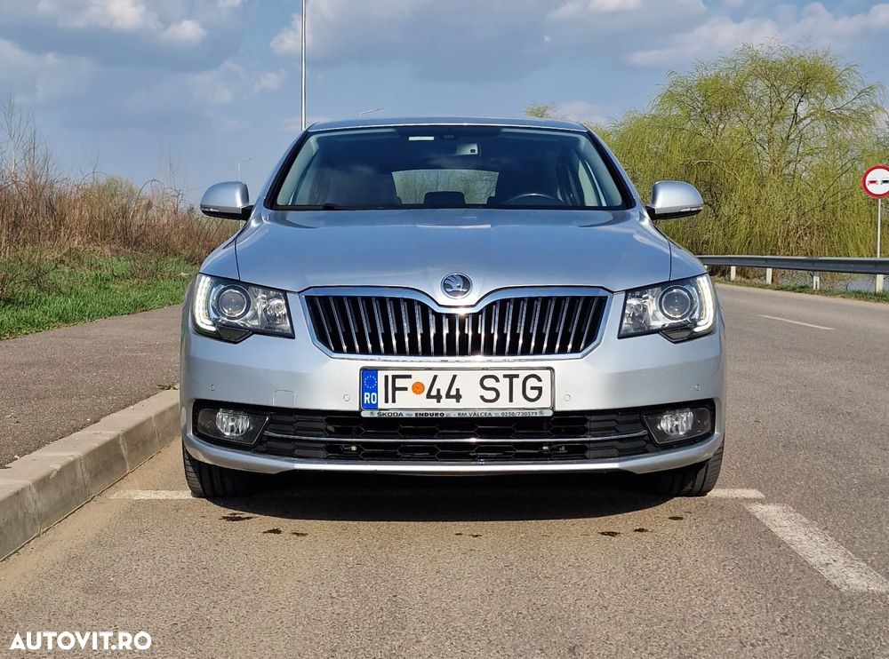 Skoda Superb 2.0 TDI Ambition - 7