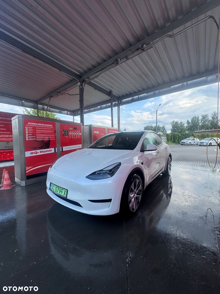 Tesla Model Y 62.5 Standard RWD - 1