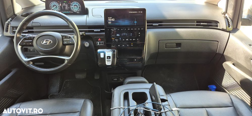 Hyundai Staria 2.2 CRDi Prime - 24