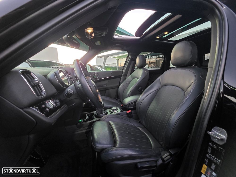 MINI Countryman Cooper SE ALL4 Auto - 11