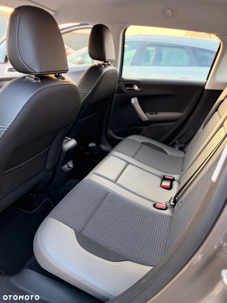 Peugeot 2008 PureTech 110 Stop&Start Allure - 10